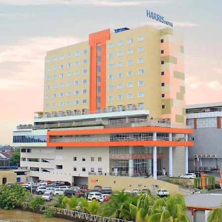 Harris Hotel Samarinda Exteriör bild