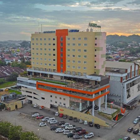 Harris Hotel Samarinda Exteriör bild