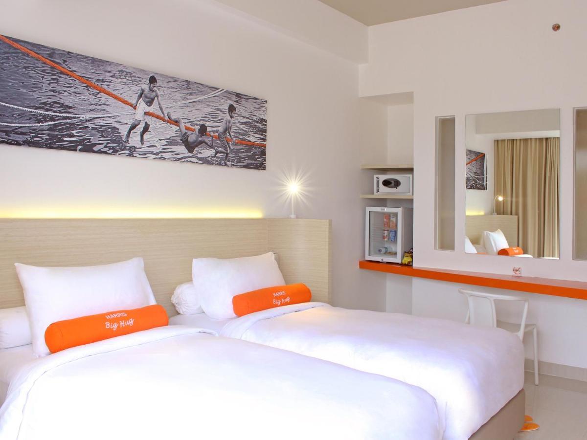 Harris Hotel Samarinda Exteriör bild