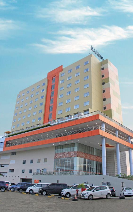 Harris Hotel Samarinda Exteriör bild