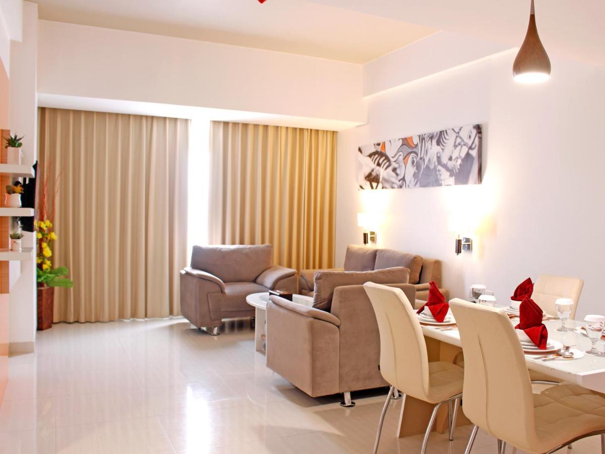 Harris Hotel Samarinda Exteriör bild