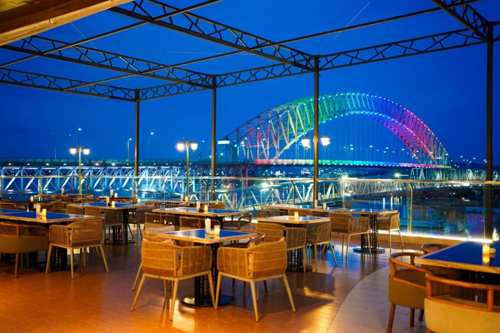 Harris Hotel Samarinda Exteriör bild