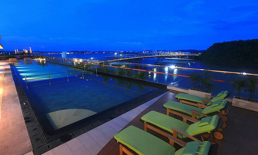 Harris Hotel Samarinda Exteriör bild